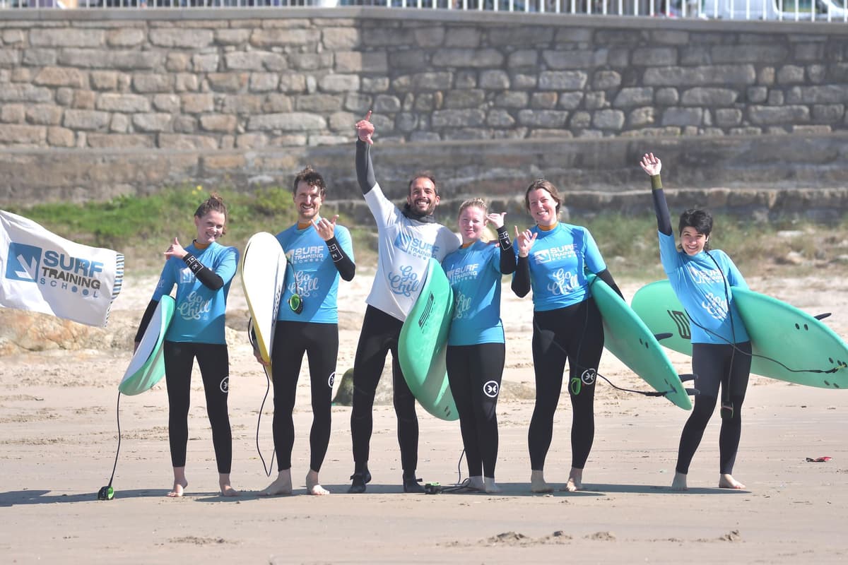 Porto: Surfing Lesson with all gear included