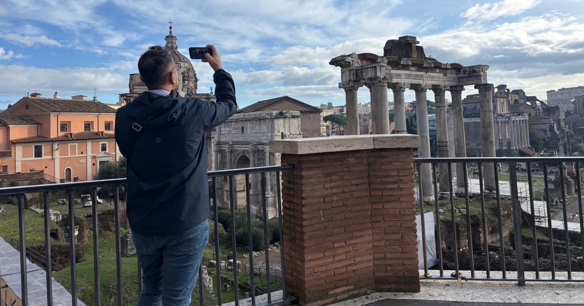 Palatine Hill & Roman Forum Experience with Multimedia Video