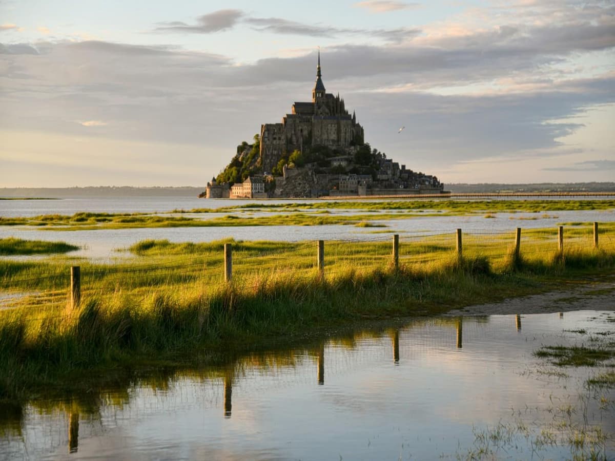 Desde París: excursión guiada de 1 día al monte Saint-Michel con entrada