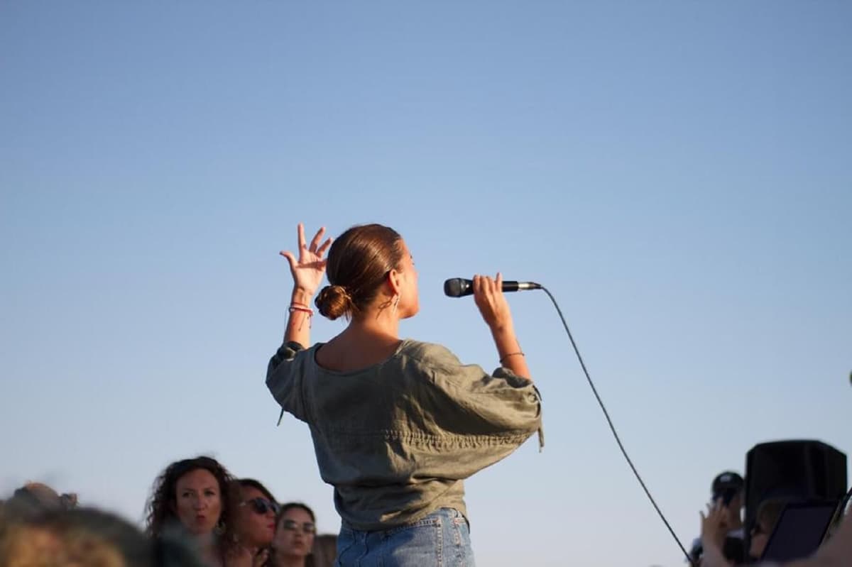 Barcelona: Sunset Catamaran Cruise with Live Music