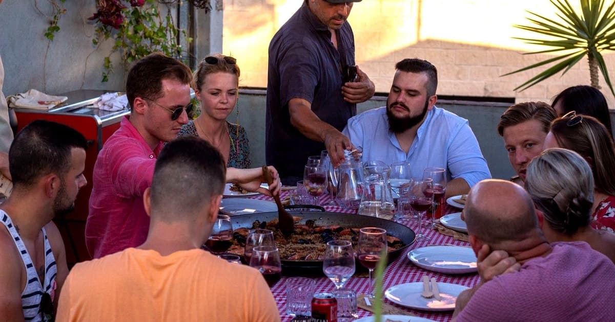 Barcelona: Rooftop Paella Cooking Class with Sangria
