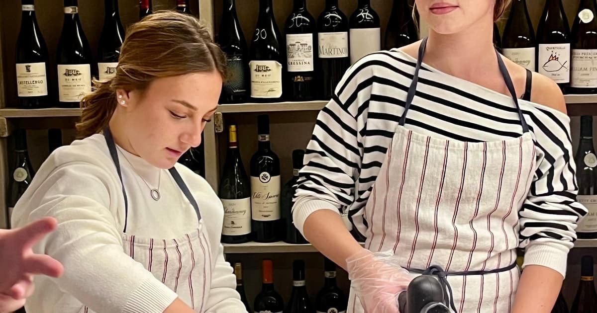 Rome: Italian Cooking Class with Meal and Drinks