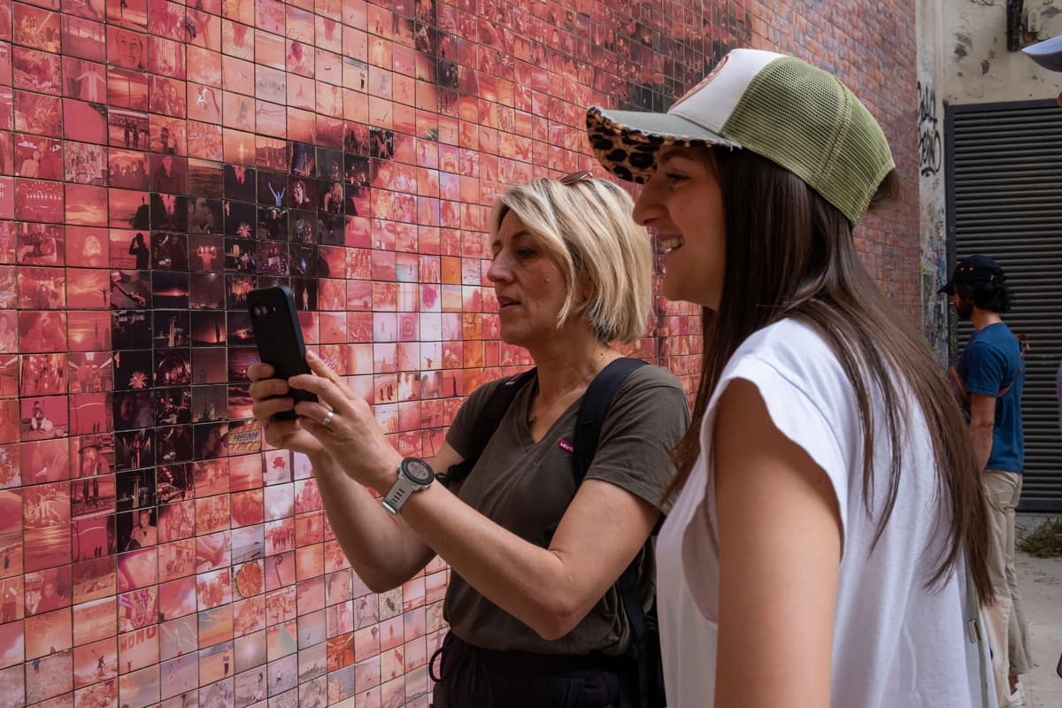 Barcelona: tour a pie por los puntos destacados del casco antiguo (2,5 h)