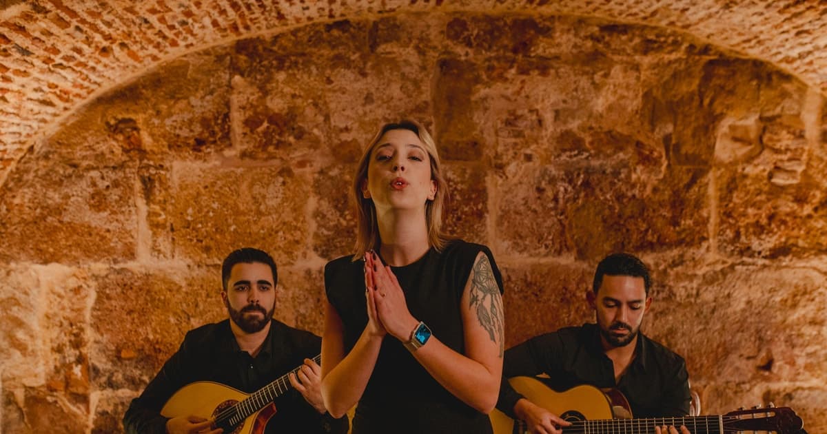 Lisbon: Top-Rated Authentic Fado Show & Wine