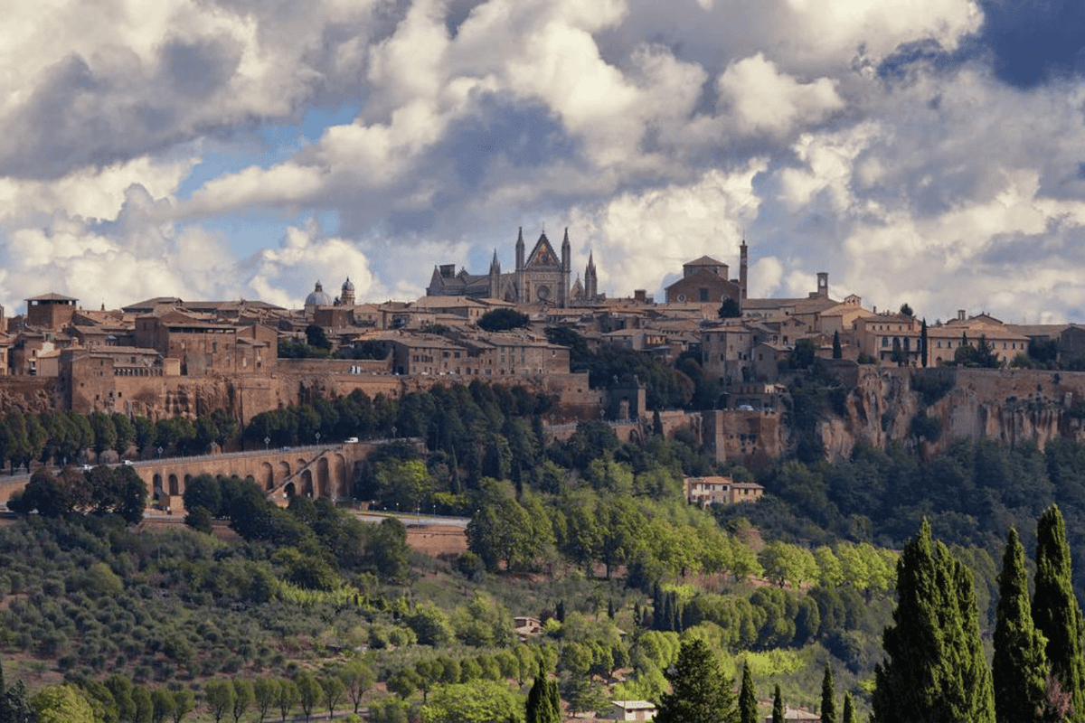 Rome: 2-in-1 Train & Funicular from/to Orvieto Centro