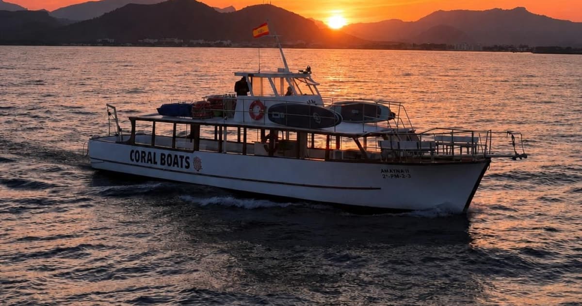 Alcúdia: crucero de tapas al atardecer con surf de remo y esnórquel, grupo reducido