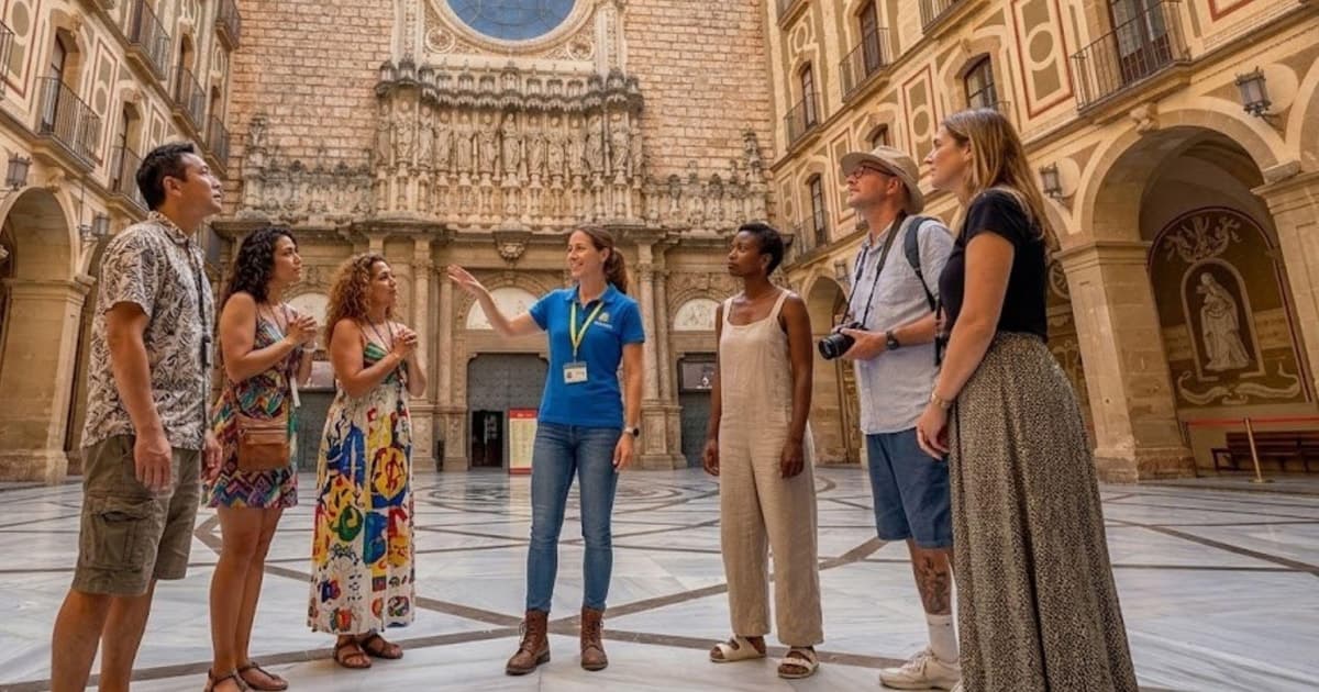 Barcelona: tour guiado por Montserrat con entrada al museo