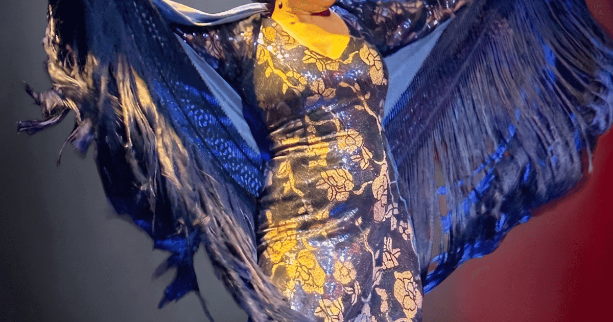Seville: Intimate flamenco show and Iberian ham tasting