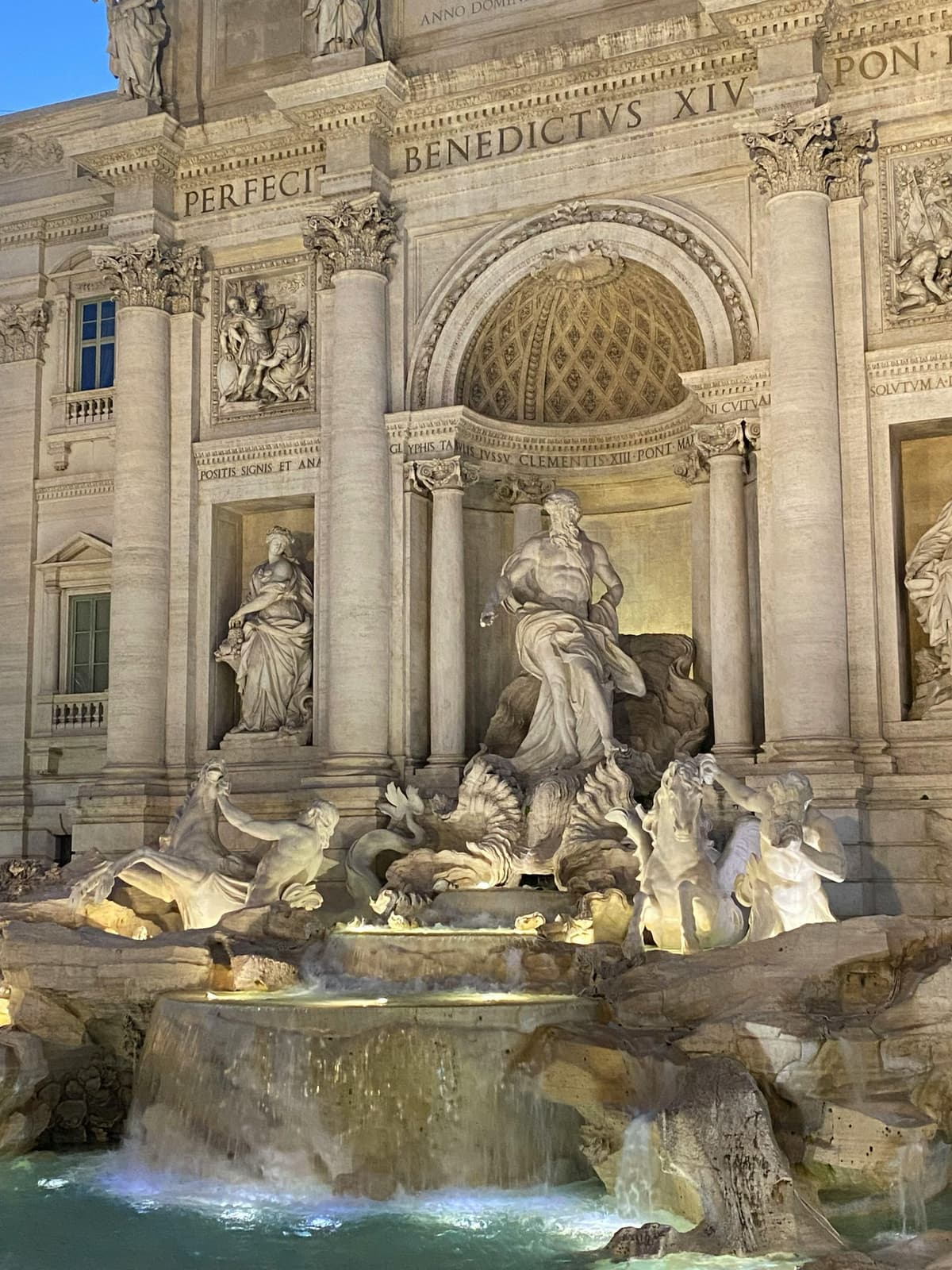 Roma: paseo nocturno sobre mitología, astrología, dioses y símbolos ocultos