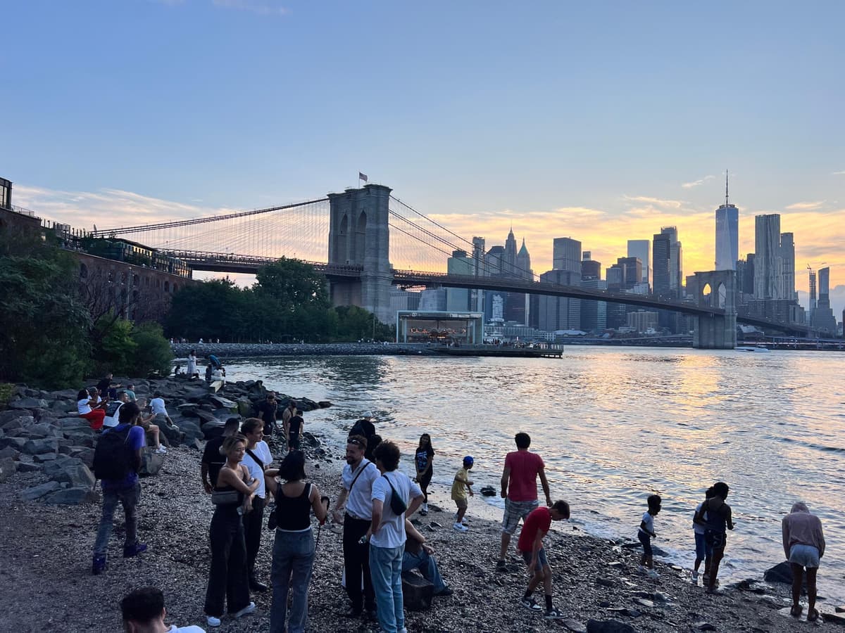 New York: Brooklyn Bridge and DUMBO Guided Walking Tour