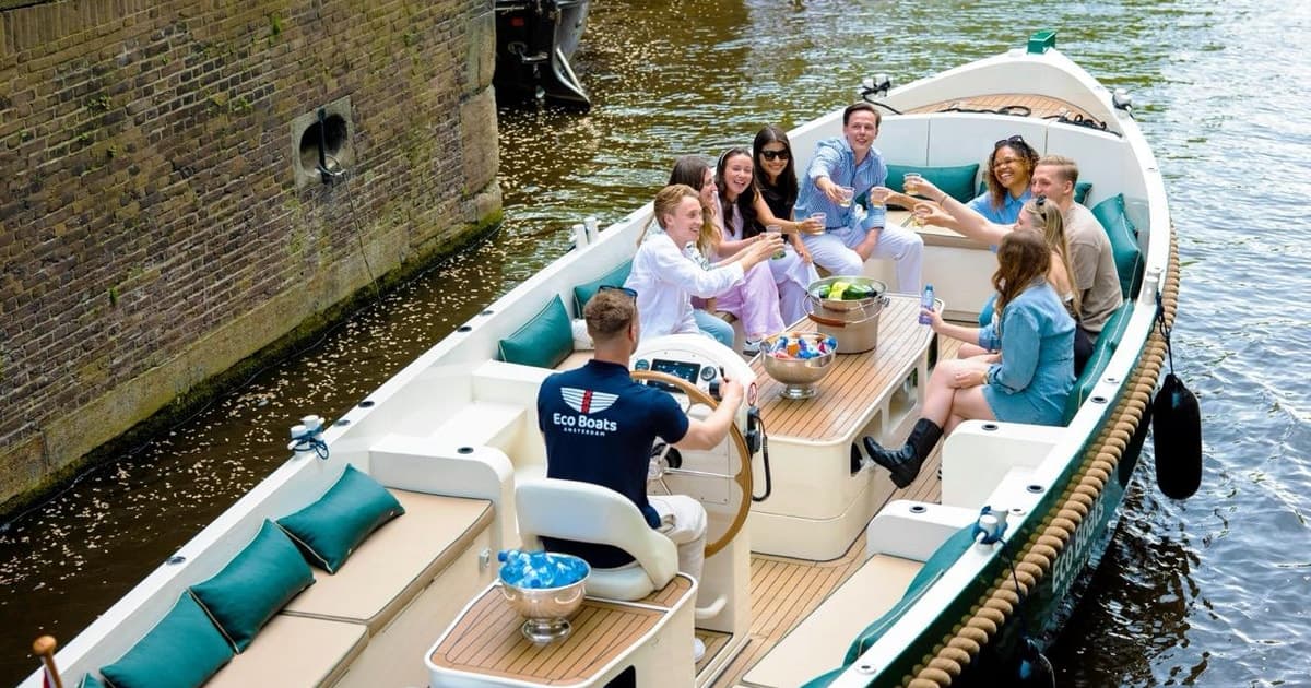 Ámsterdam: paseo por el canal en barco ecológico con capitán local en directo