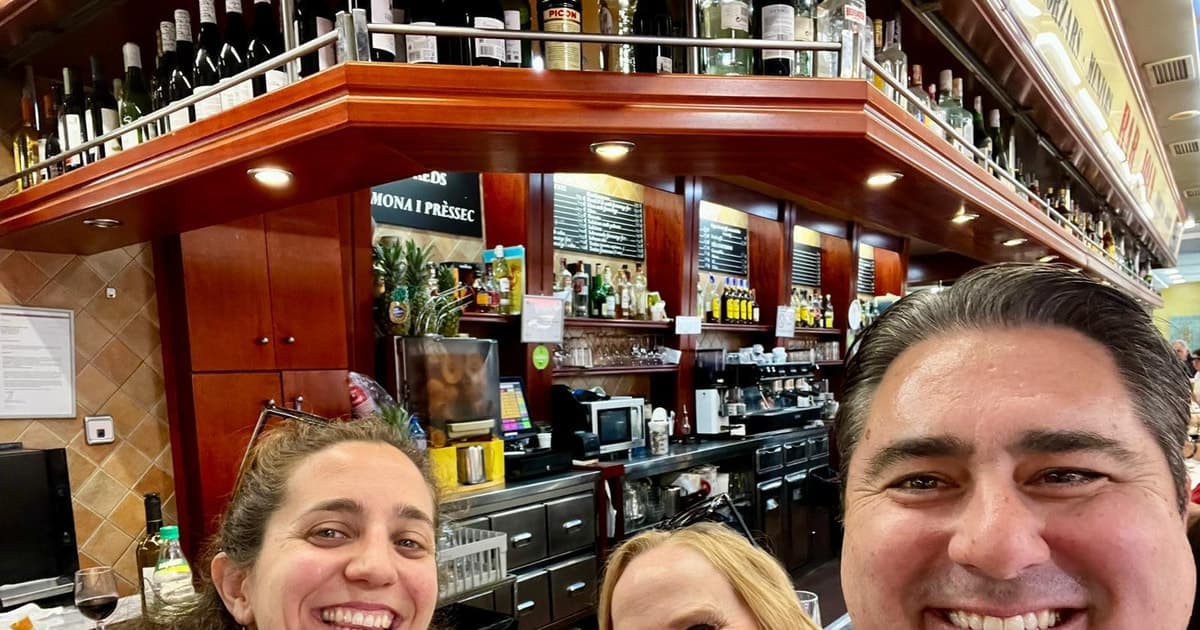 Barcelona private food tour with tailored tapas