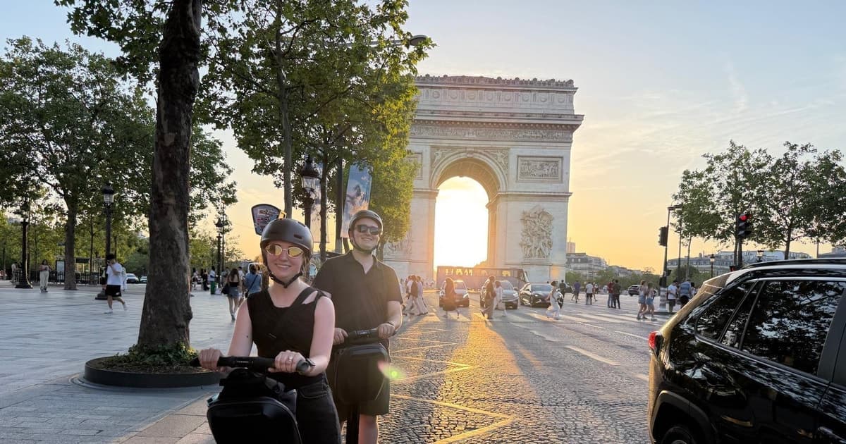 Paris: Discover Paris on a Private Segway Tour