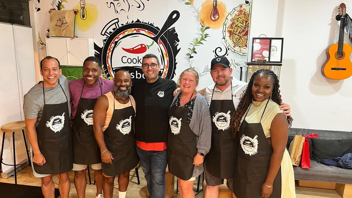 Lisbon: Portuguese Cooking Class with Wine Tasting