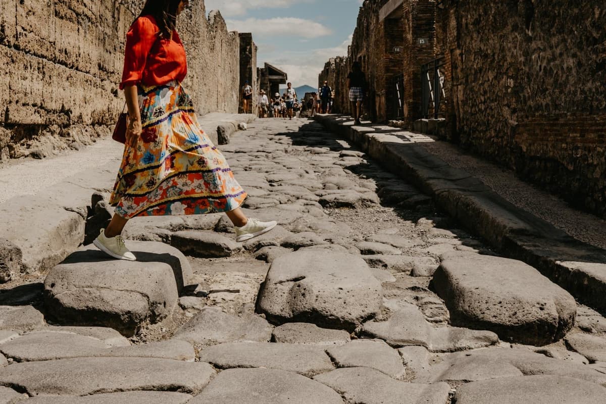 Desde Roma: tour a las ruinas de Pompeya con guía experto y tren rápido.