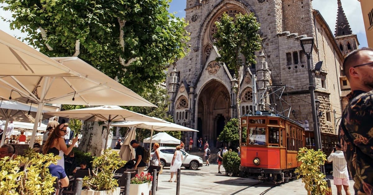 Mallorca: tour exclusivo de medio día en tren y tranvía por Sóller