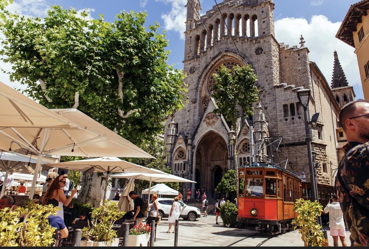 Mallorca: tour exclusivo de medio día en tren y tranvía por Sóller