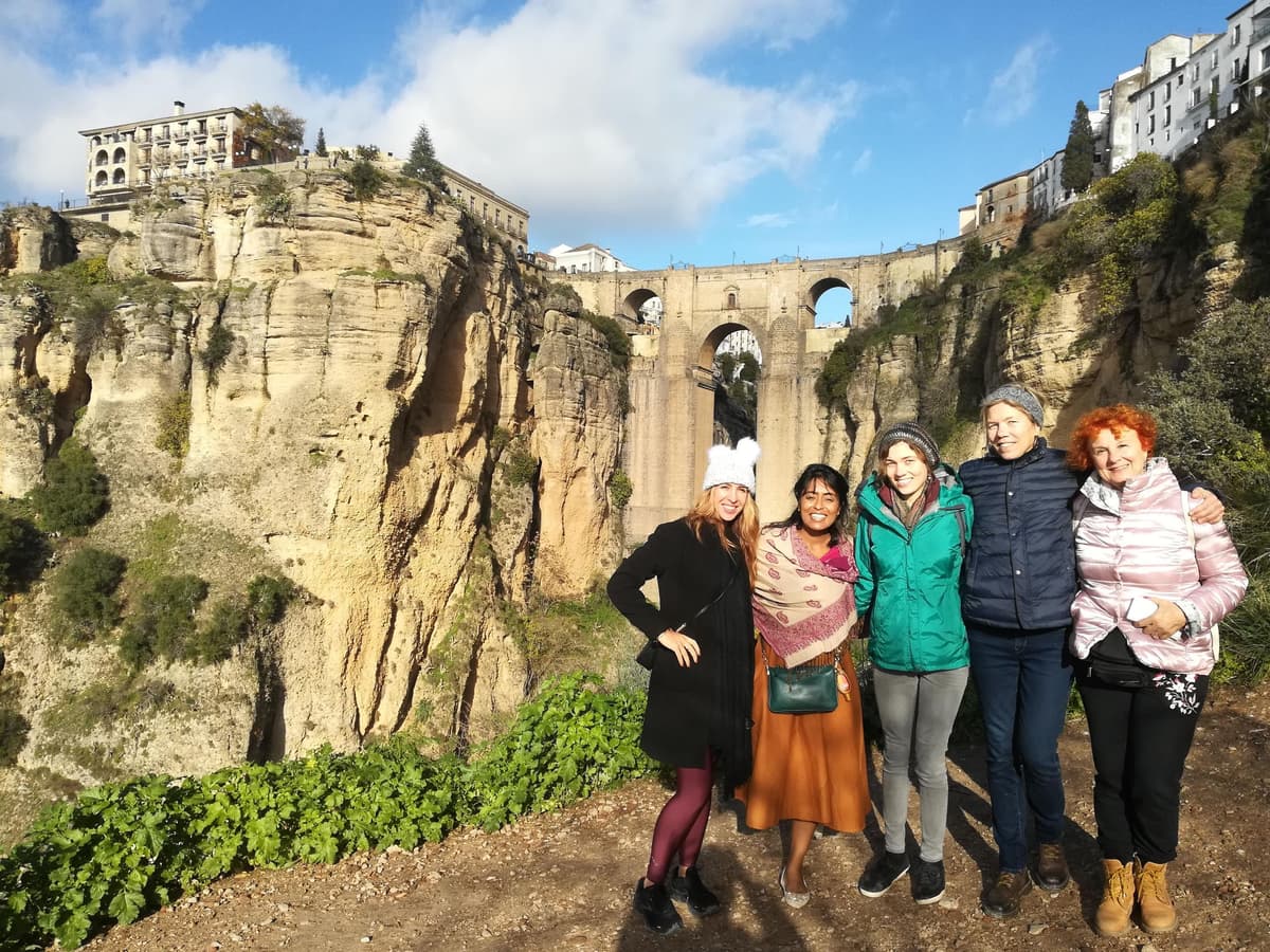 Desde Sevilla: tour por los pueblos blancos, Ronda y aceite de oliva