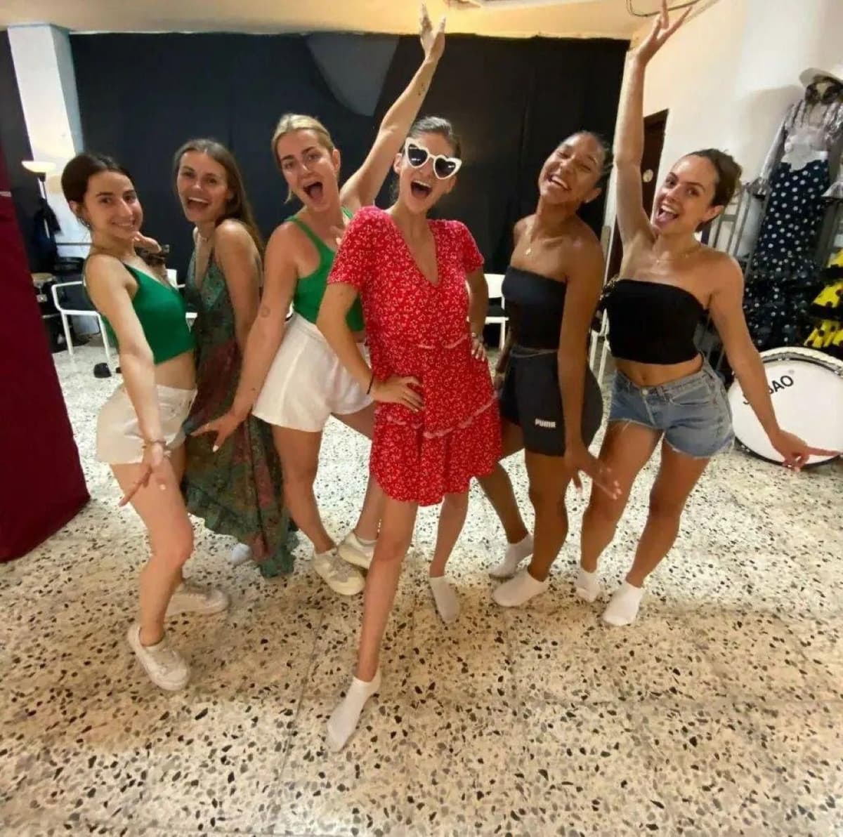 Barcelona: clase privada de salsa para tu grupo