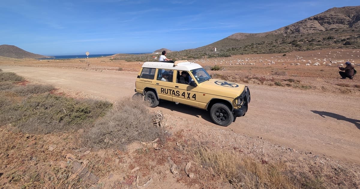 Cabo de Gata: tour en 4x4 por las playas de Genoveses, Monsul y Media Luna