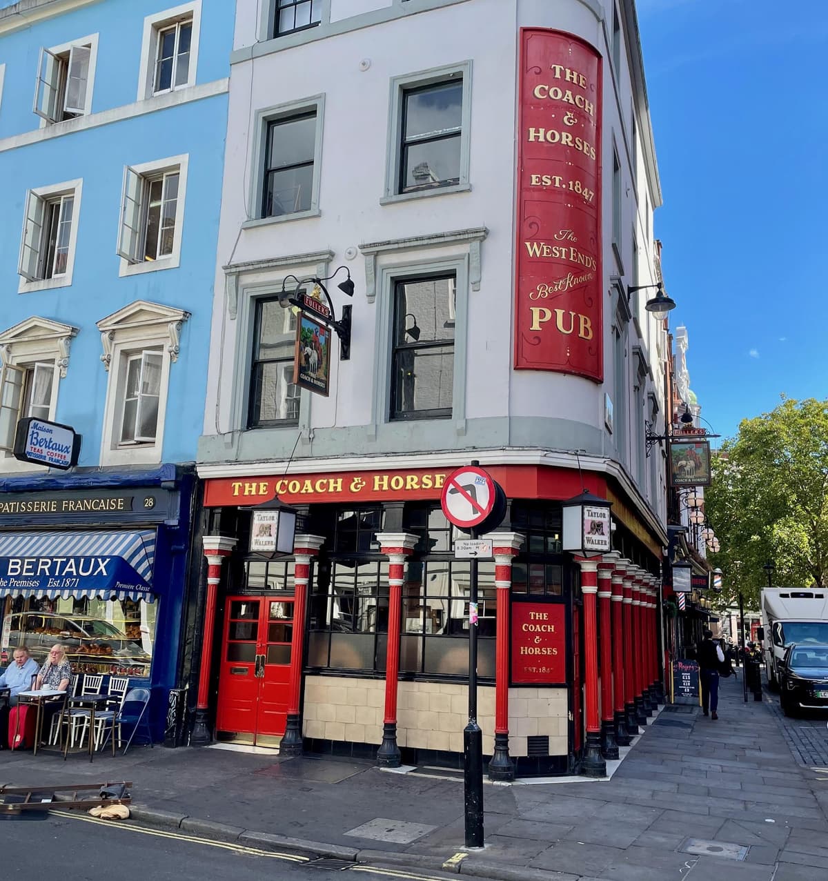 London: Literary Pub Walk in Fitzrovia and Soho