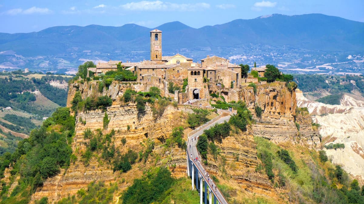 From Rome: Bagnoregio & Orvieto Day Trip with Wines & Lunch