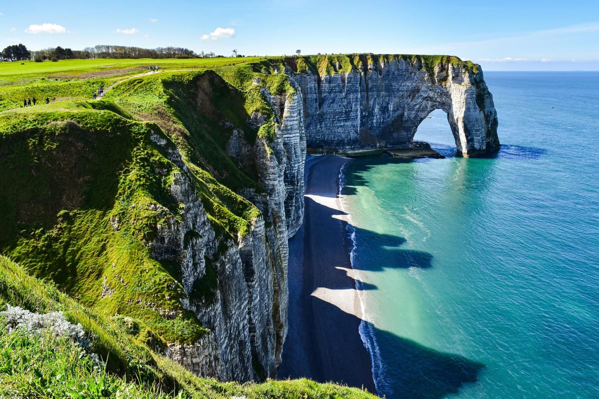 Desde París: excursión de 1 día a los acantilados de Étretat y al puerto de Honfleur
