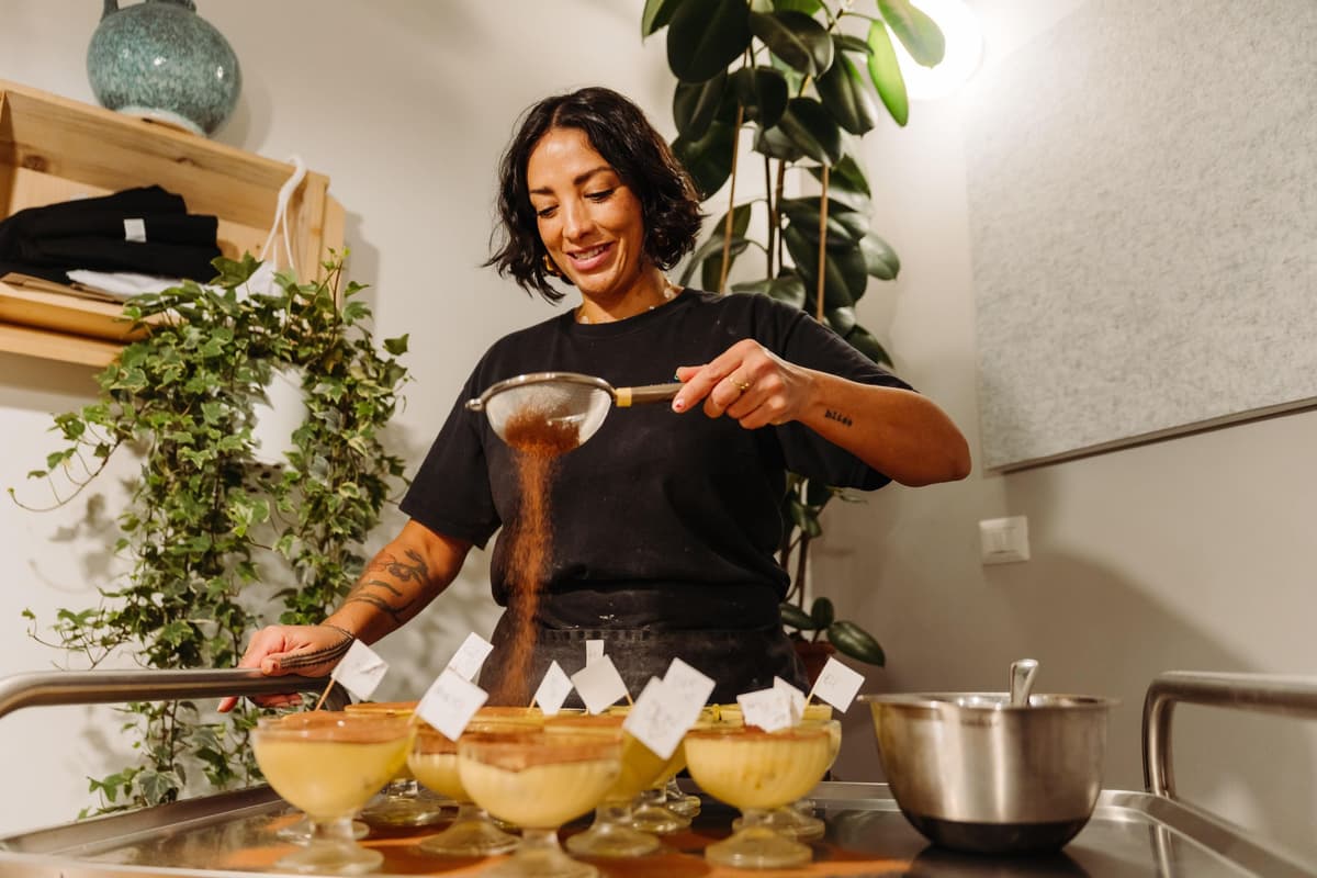 Rome: Trastevere Pizza and Tiramisù Making Class with Wine