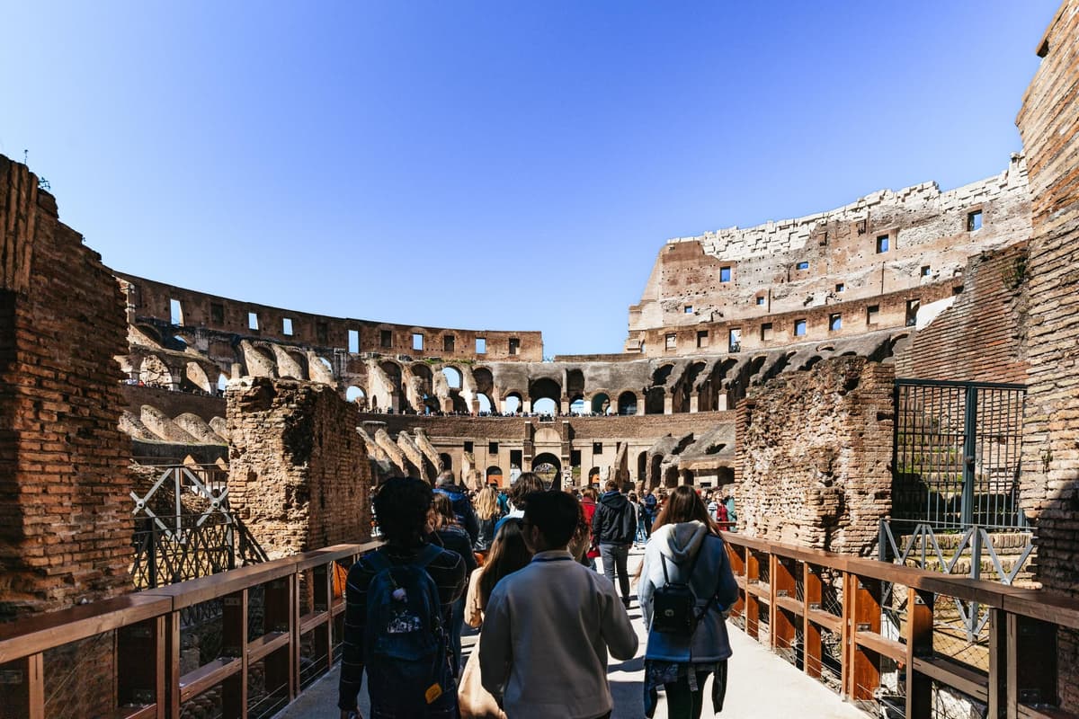 Roma: visita guiada a la arena del Coliseo, el Palatino y el Foro