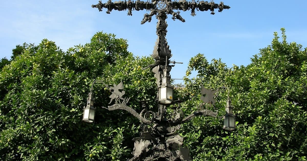 Enchanted Seville Walking Tour