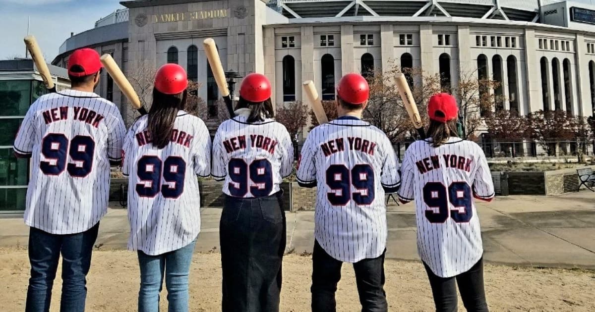 NYC Contrasts Tour: Harlem, the Bronx, Bushwick, Queens and Brooklyn