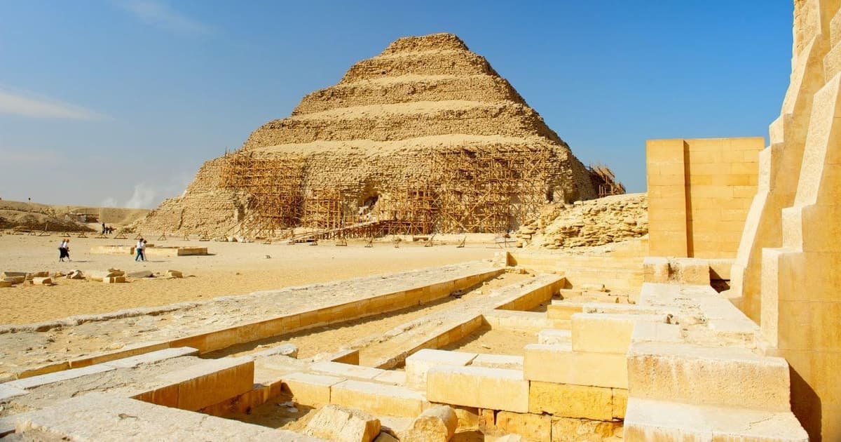 Memphis & Saqqara Small‑Group Day Trip from Cairo