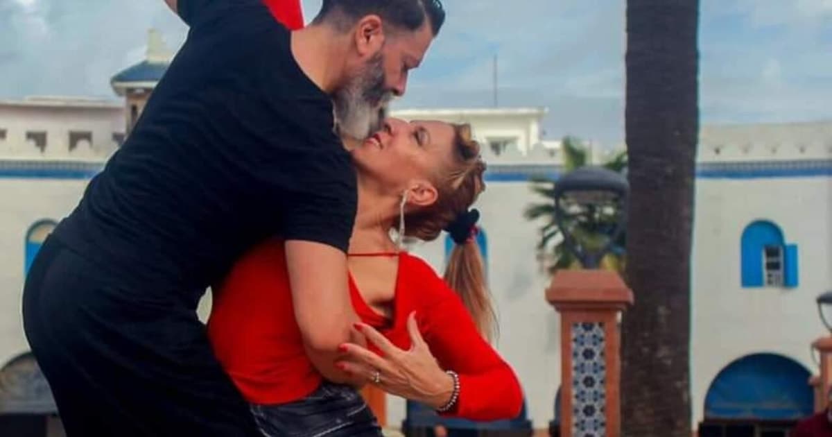 Barcelona: Clase de Tango Argentino + copa de Cava + Bombón Argentino
