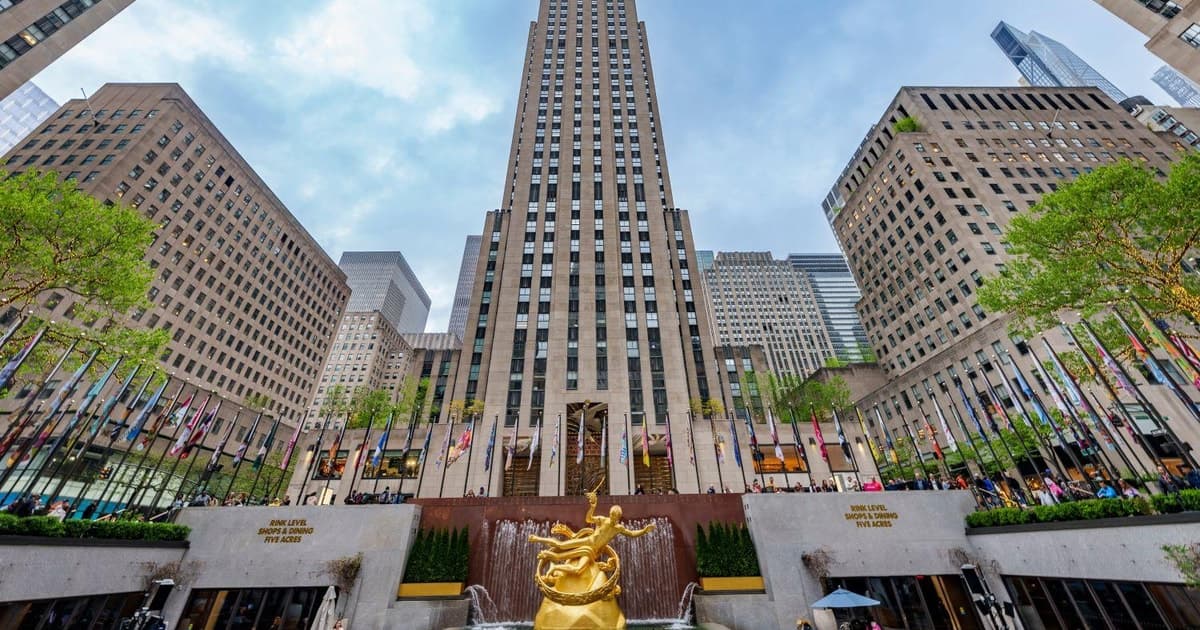 NYC: 5th Avenue Icons & Top of the Rock with Optional Beam