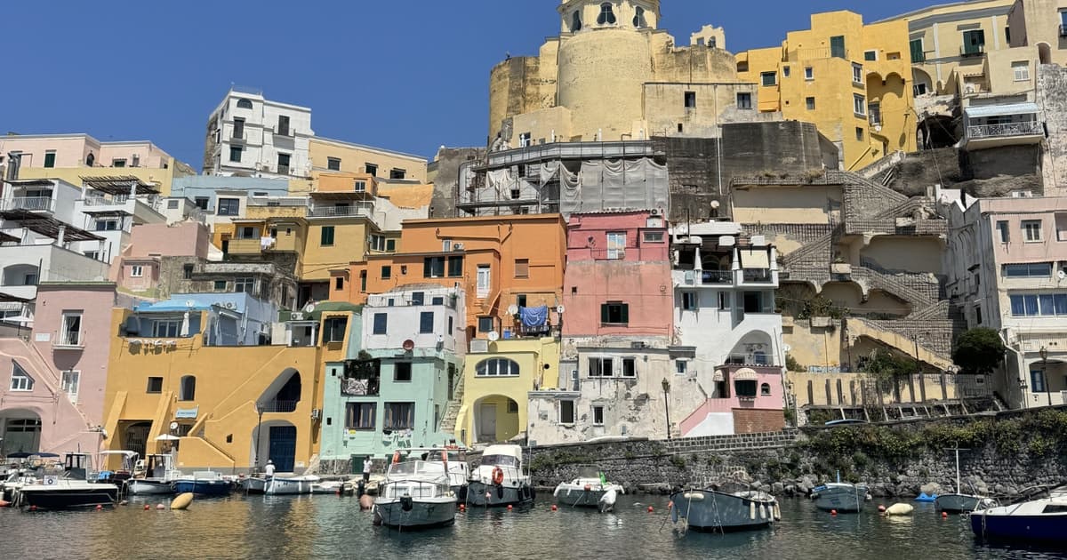 Naples: Procida Small Group Boat Tour