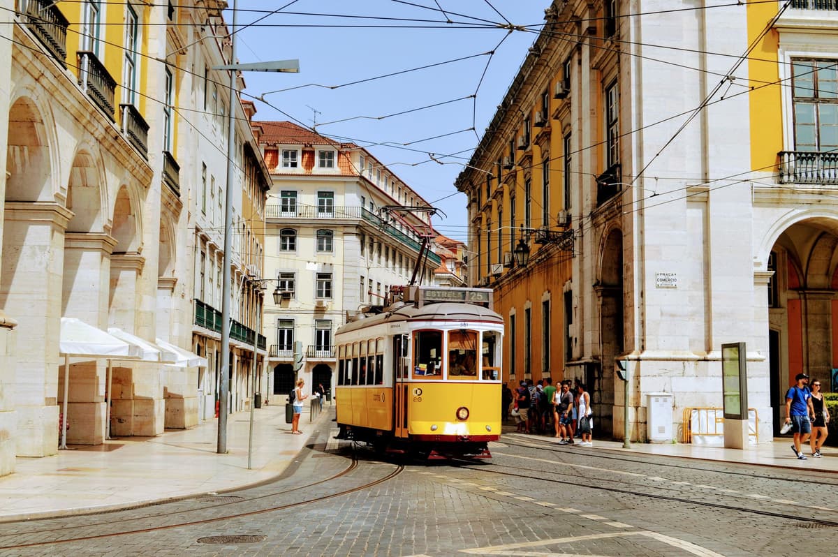 Lisbon & Belém Like Locals: Guided Walking Tour & Tram Ride