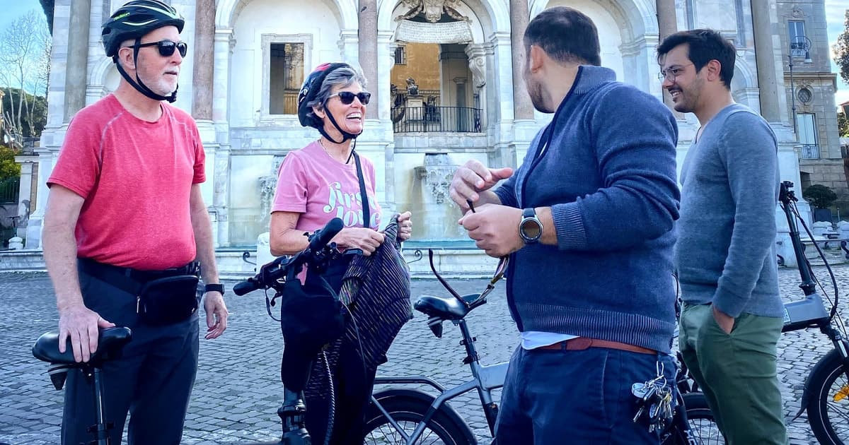 Rome: Hidden gems & highlights E-bike tour with street food