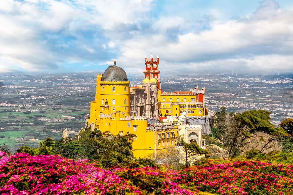 Lisbon: Sintra, Pena Palace, Belém Tour + sunset Boat Cruise
