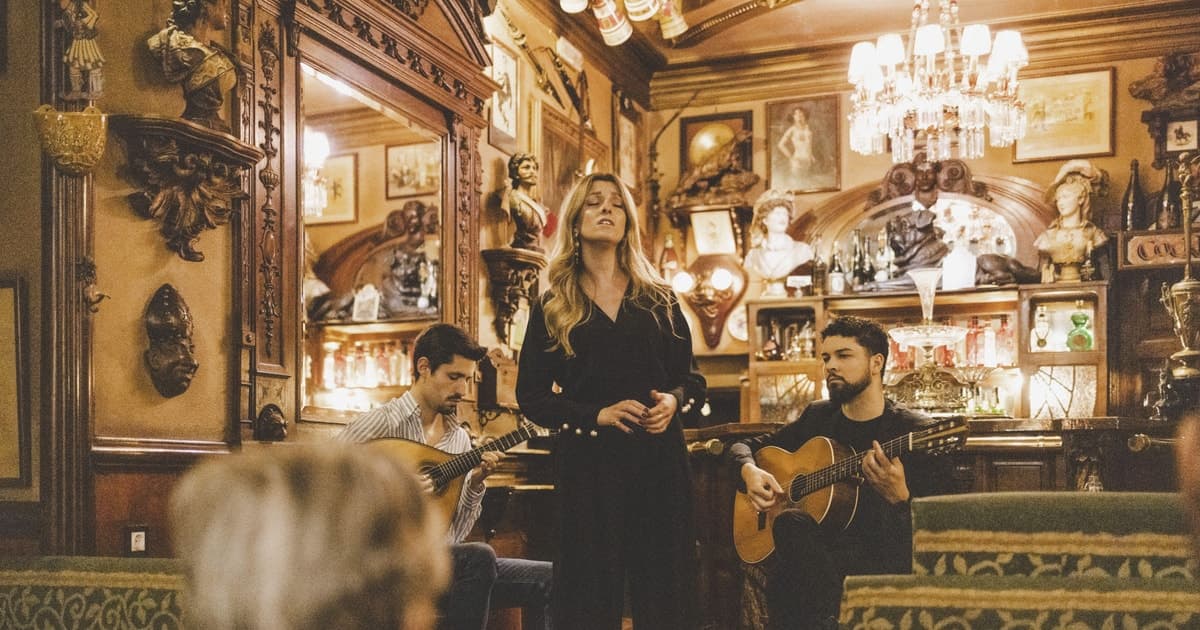 Lisbon: Traditional Fado at the Chinese Pavilion