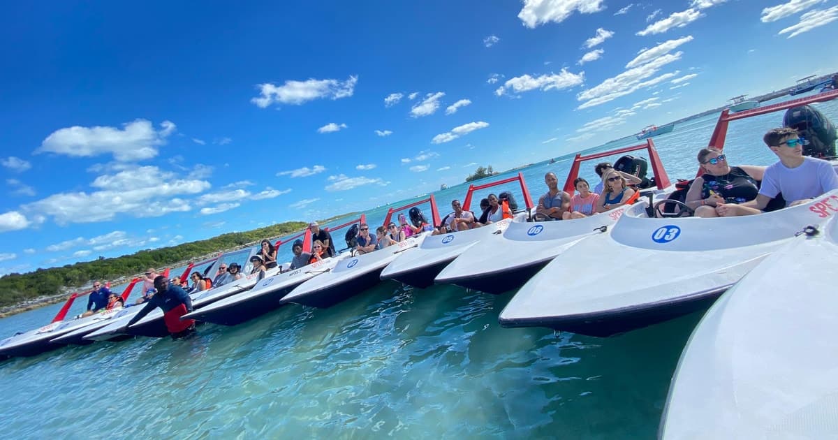 Nassau: Self-Drive Speedboat Ride and Pig Swimming Encounter