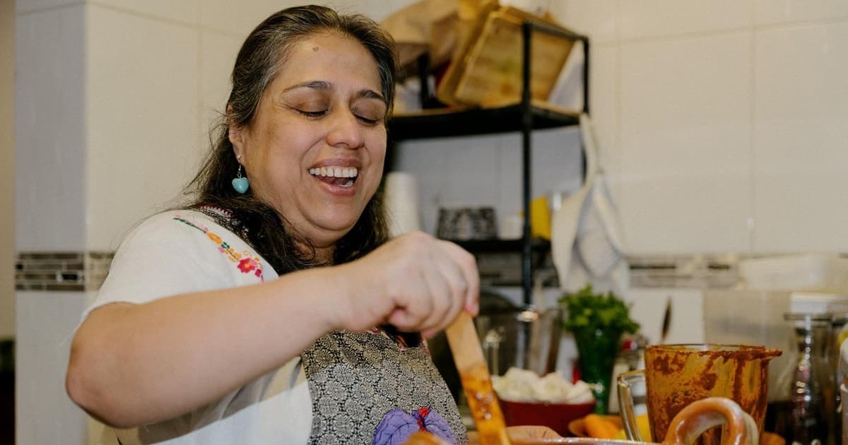 Coyoacán: Clase de Mole Poblano de la Abuela en Casa