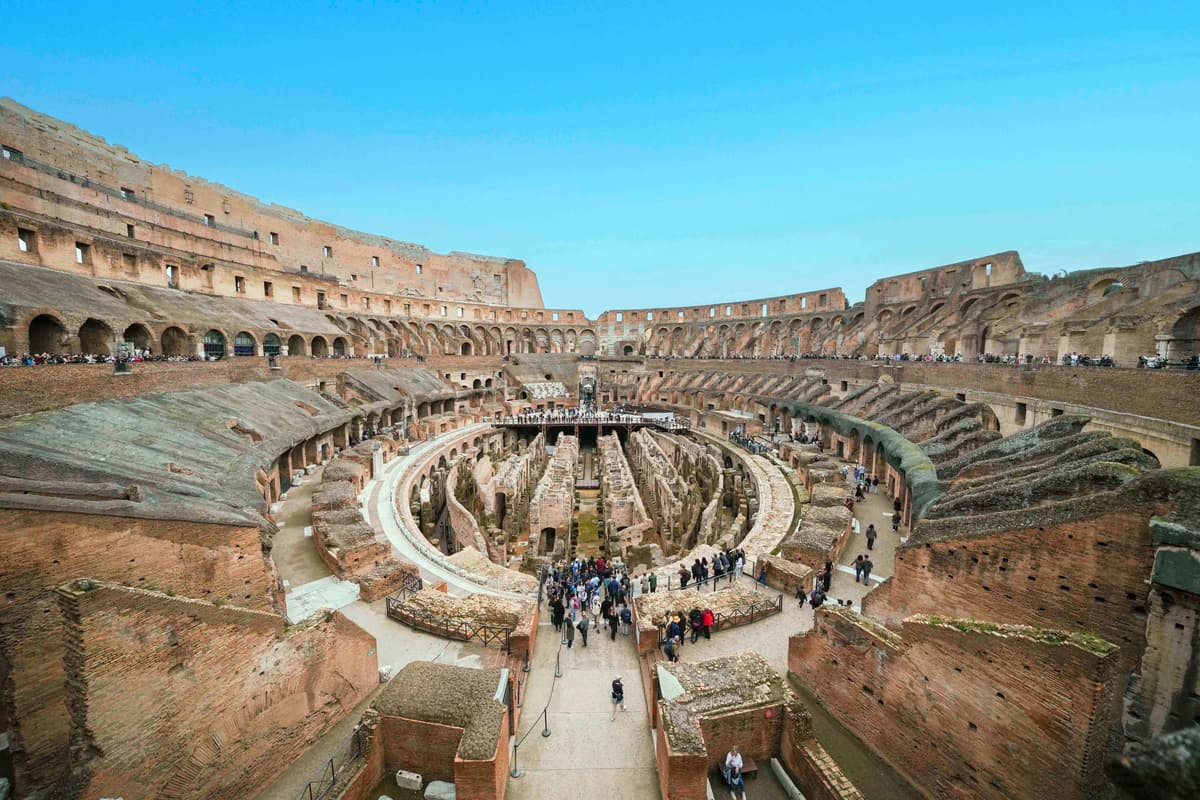 Rome: Colosseum Roman Forum and Palatine Hill Tour