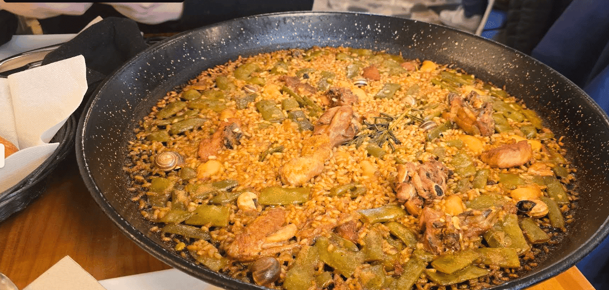 Bike Tour Express: Historia de Valencia + Paella en Restaurante Local