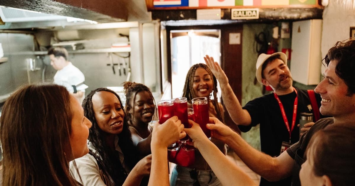 Madrid: Tapas, Taverns & History Tour