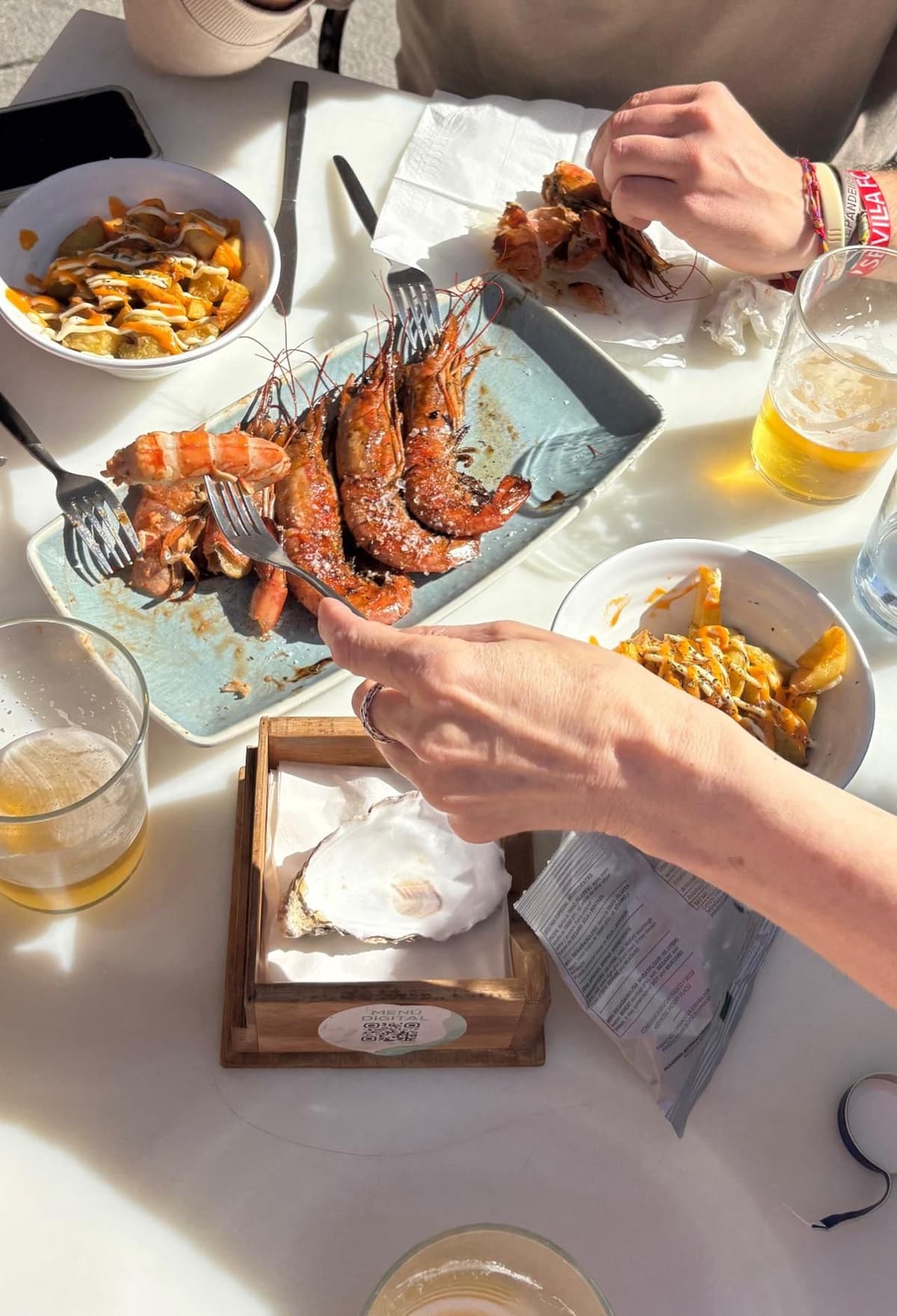 Sevilla: tour de tapas, jamón e historia en francés