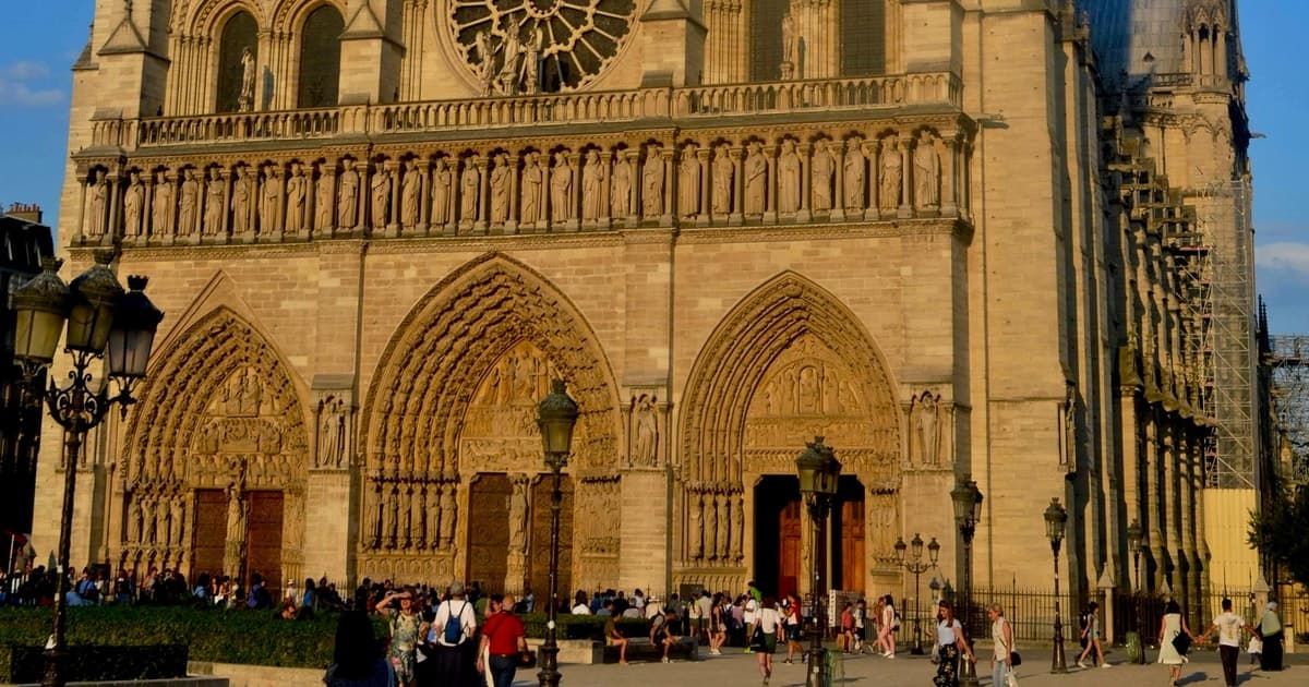 Catedral de Notre Dame: tour guiado completo con entrada sin colas