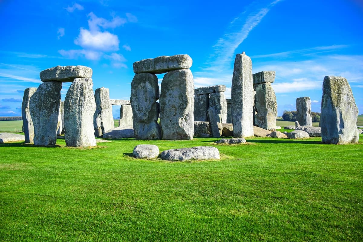 From London: Stonehenge and Bath Day Trip