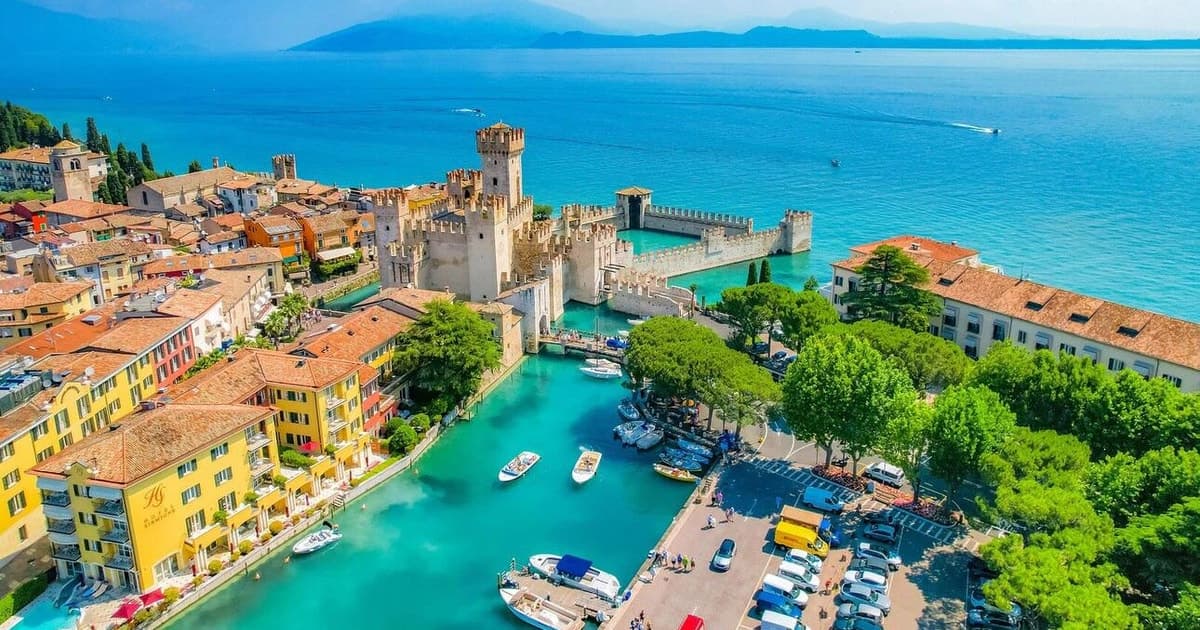 From Venice: Explore Verona, Borghetto & Stunning Sirmione!