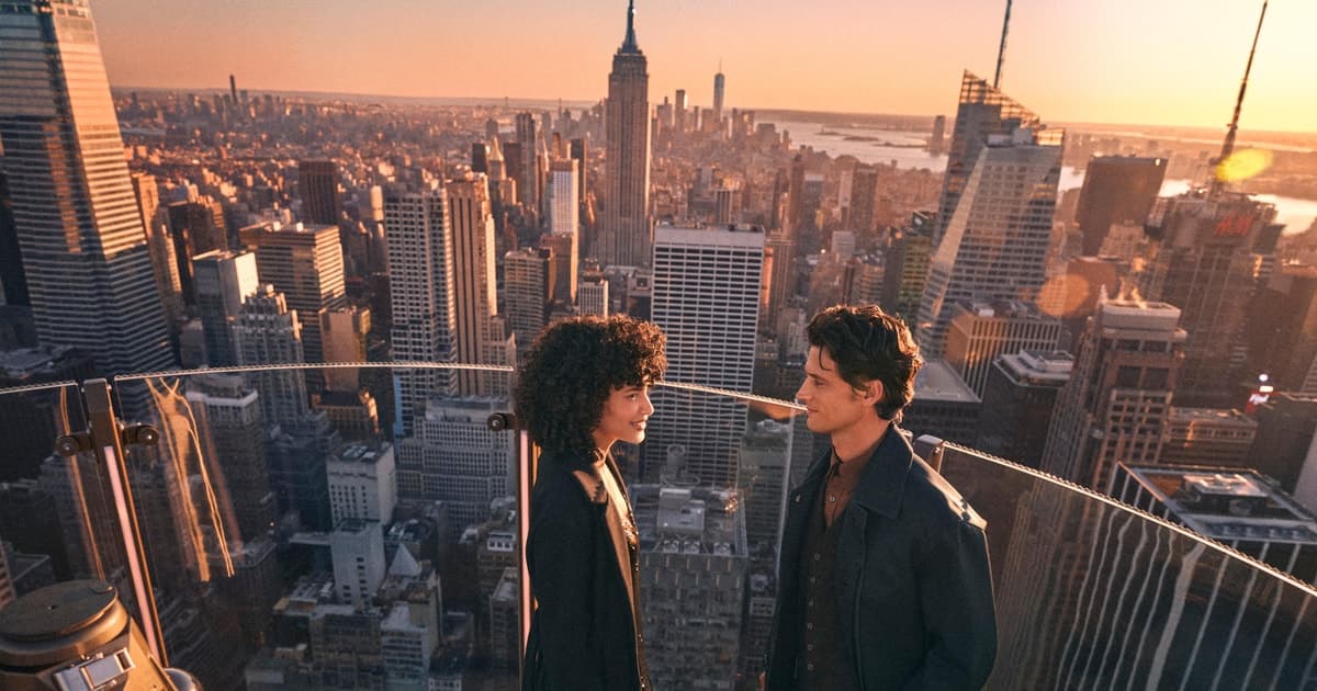 NYC: VIP Rockefeller Center Tour with Observation Deck Entry