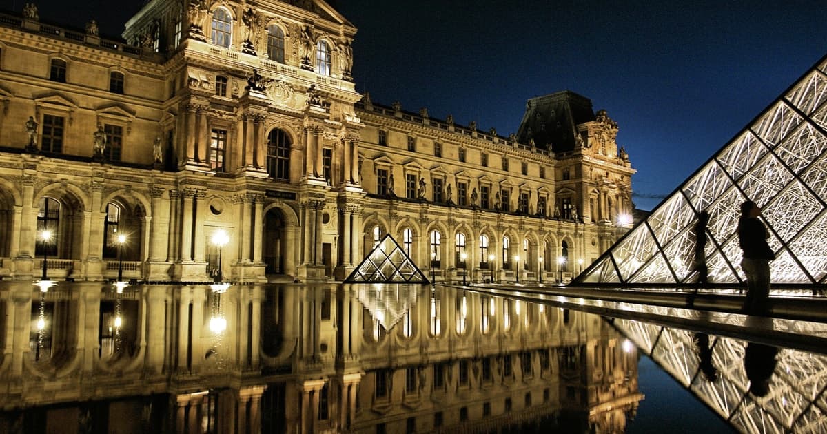 Tour nocturno privado por el Louvre: experiencia exclusiva después del horario de apertura